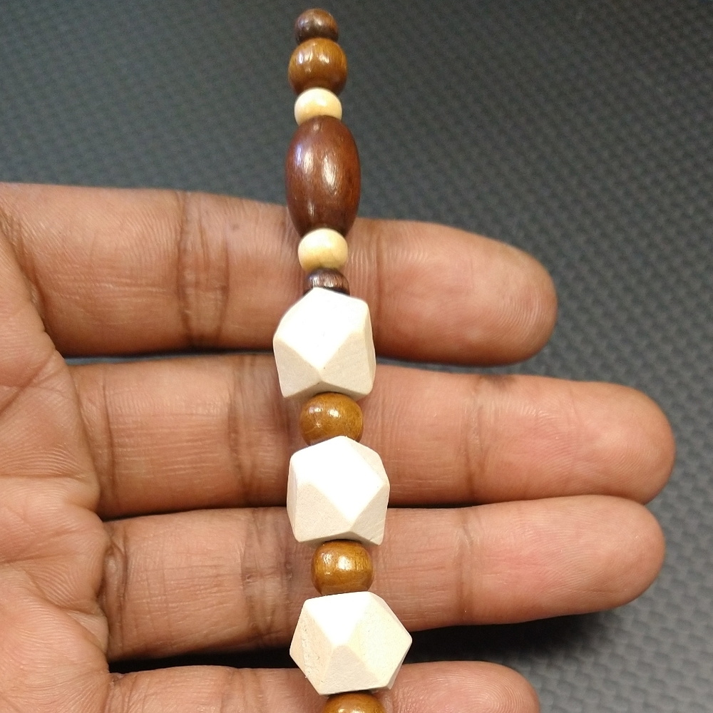 🪶 Beaded Roach Clips - Picture 3 of 6